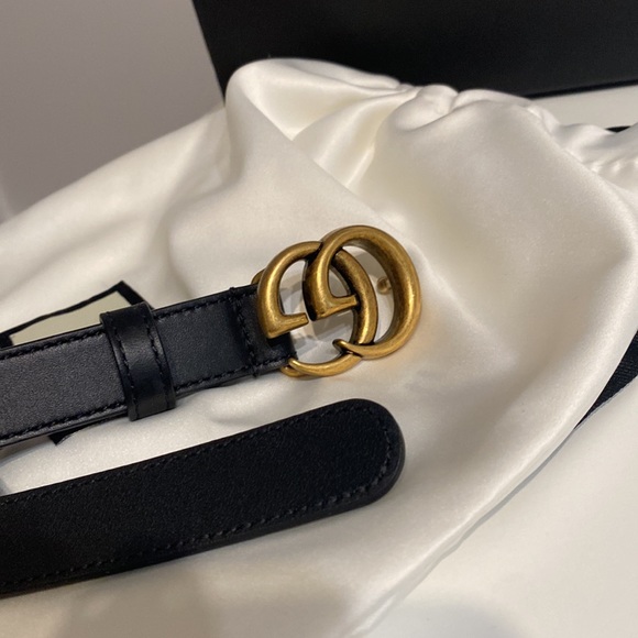 🎁Gift idea🎁 Gucci LEATHER BELT WITH DOUBLE G BUCKLE - Picture 4 of 9